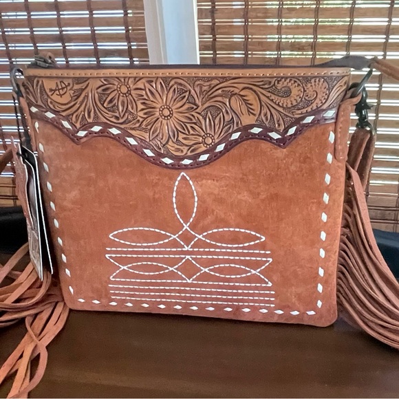 🌵🌵American Darling Western Suede Crossbody Bag Fringe Boot Stitch Leather🌵🌵 - Picture 2 of 14